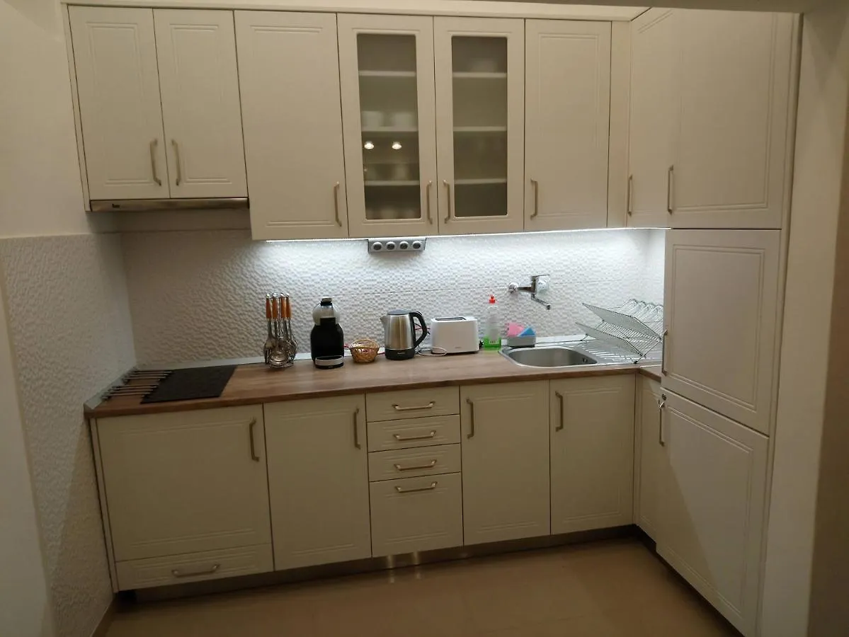 Dolina Apartman Έγκερ